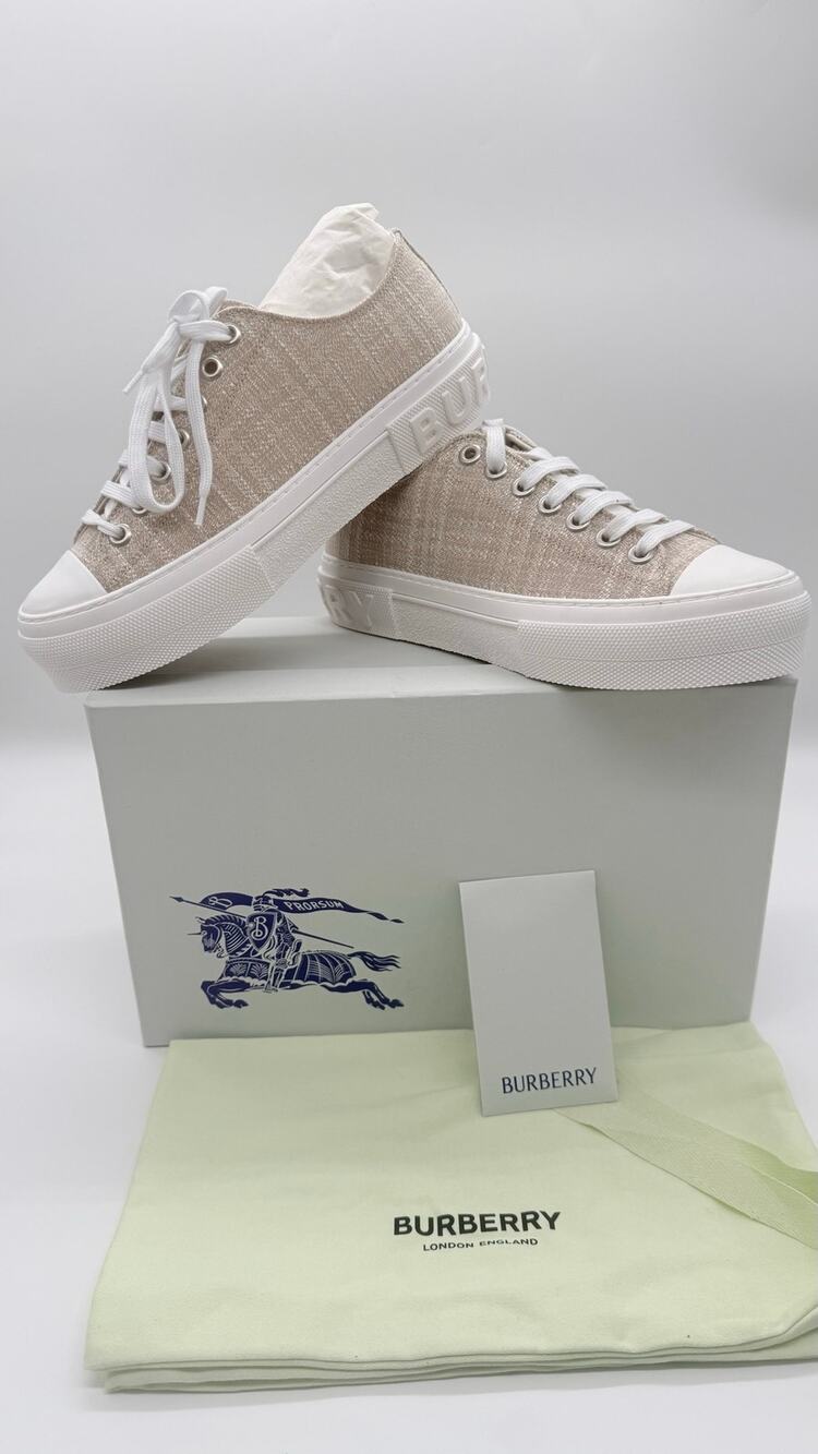 Burberry Woman’s Jack Canvas Sneaker SZ: 41